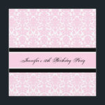 Rosa Black Damask 18:e Födelsedagsfest inbjudan<br><div class="desc">Anpassningsbar 18:e Födelsedagsfest inbjudan i elegant,  svart och rosa,  mönster för dämpning av klassisk blommigt. Lägg till ditt namn och din party-information för ett unikt och snyggt 18:e födelsedagsfest inbjudan.</div>