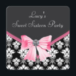 Rosa Black Damask Sweet 16 Party Inbjudningar<br><div class="desc">Söt rosa och svart damm med rosa söt 16 födelsedagsfest inbjudan. Lägg till dina uppgifter längst fram och längst bak i den här svarta dammen födelsedagsfest inbjudan genom att helt enkelt lägga till händelseinformation, typsnitt stil, typsnitt storlek & färg och ordalydelse. Observera - alla inbjudningsformgivningar som du hittar på Zazzle...</div>