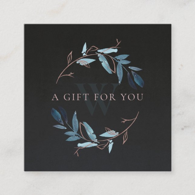 ROSA BLACK FOLIAGE INITIAL WREATH GIFT CERTIFICATE FYRKANTIGT VISITKORT (Framsida)