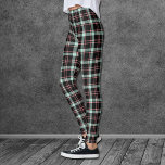 Rosa Black Grått Madras Play Leggings<br><div class="desc">Dessa balar har en rosa,  svart och grått plaid mönster som lätt kommer att ta dig från vintern till vår-säsongen. Chic och modern,  den här hjälpen kommer att samordnas med många färg och stilar i er garderob.</div>