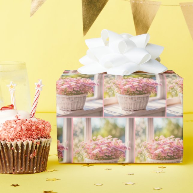 Rosa blomma Arrangemangt i Wicker Basket Presentpapper (Födelsedagsfest)