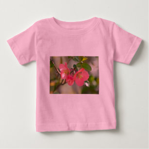 Rosa Blommar Quince Glow Tee