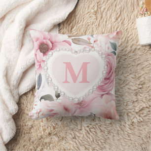 Rosa Blommig Pärl Hjärtformad Monogram  Kudde