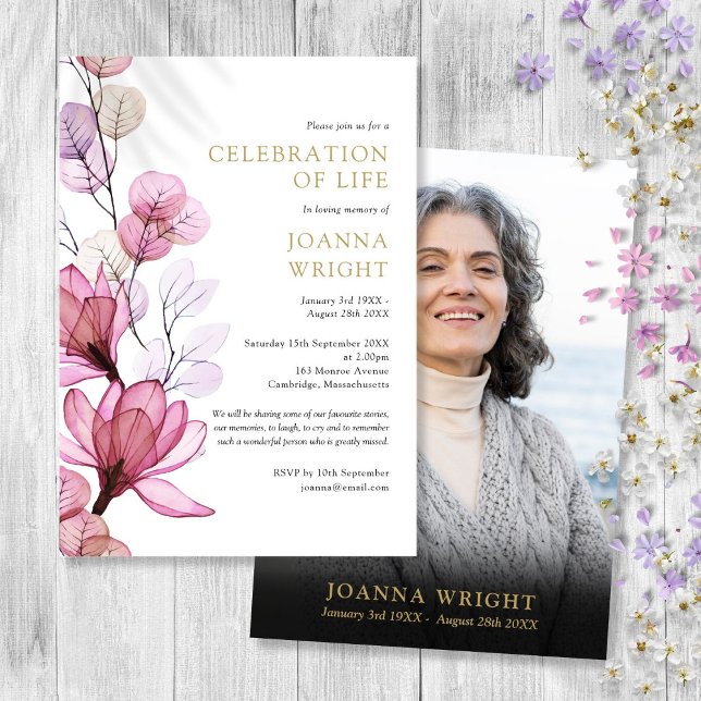 Rosa Blommigt Firande i livets begravningsfoto Inbjudningar (Pink Floral Celebration Of Life Funeral Photo Invitation)