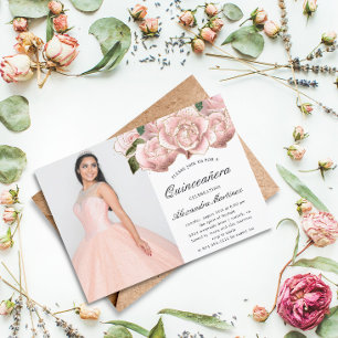 Rosa Blommigt Quinceanera-fotoinbjudan Inbjudningar