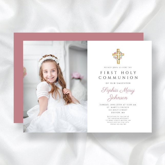 Rosa Blommigt Wandeand Kor Girl First Communion Inbjudningar (Pink Floral Wreath Cross Girl First Communion Invitation)