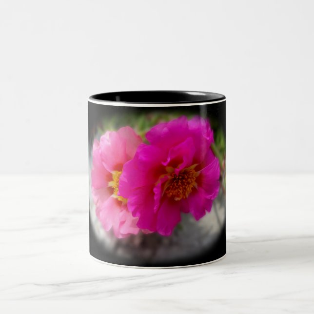 Rosa blommor i sol Två-Tonad mugg (Center)