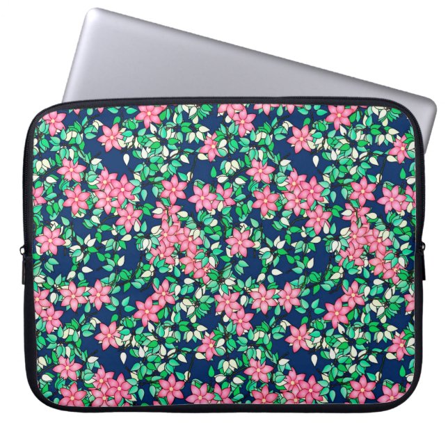 Rosa blommor, mörk blått bakgrund laptop sleeve (Framsidan)