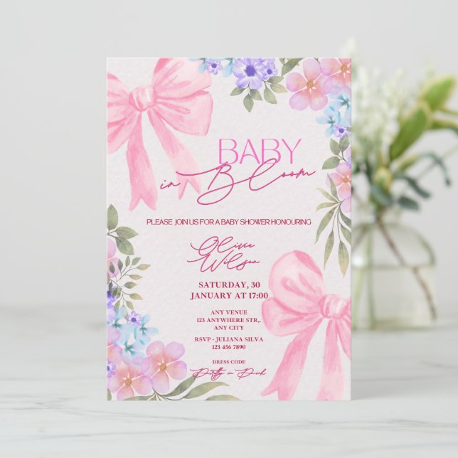 Rosa blomsterförsedda baby shower-inbjudningar. inbjudningar (Stående Fram)