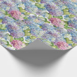 Rosa Blue Hydrangeas in Bloom Blommigt Presentpapper<br><div class="desc">Om du kärlekar vattenområden kommer du säkert att njuta av det vackra mönster på den här pappra.  Blodblåsor visas i fina nyanser från rosa till blå till lavender,  skapar det som en idealisk presentfigursättning för bröllop och andra speciella tillfällen.</div>