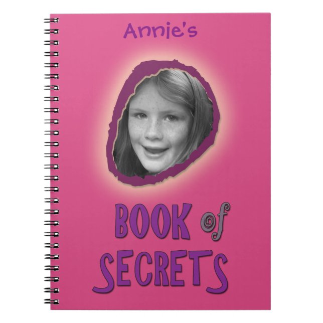 Rosa Bok i Secrets med Anpassningsbar Photo och Na Anteckningsbok (Framsidan)