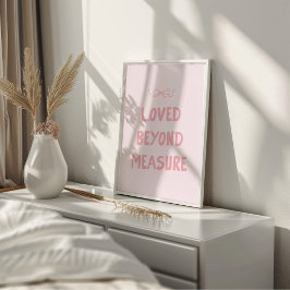 Rosa bortkastad utanför måttets väggutskrift poster