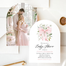 Rosa Bow Baby i Bloom Blommigt Girl Baby Shower Inbjudningar