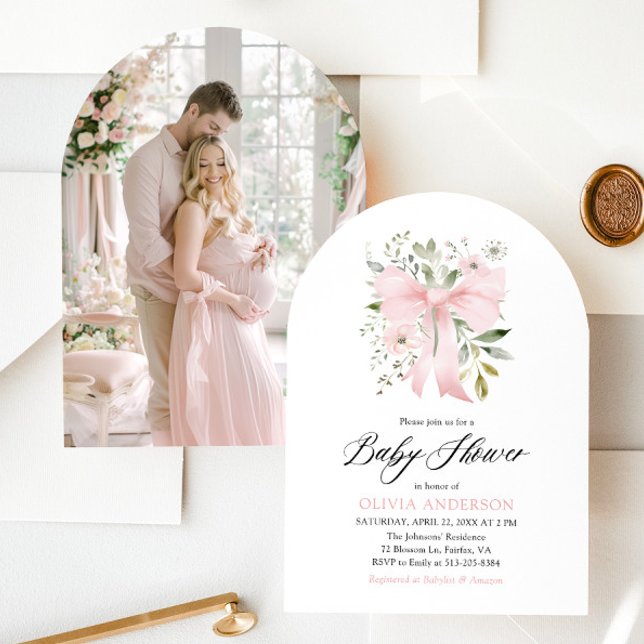Rosa Bow Baby i Bloom Blommigt Girl Baby Shower Inbjudningar (Watercolor Blush Pink Bow Floral Girl Baby Shower Arched Invitation)