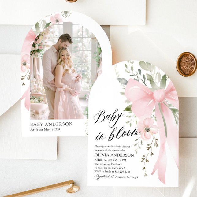 Rosa Bow Baby i Bloom Blommigt Girl Baby Shower Inbjudningar (Watercolor Cute Pink Bow Baby in Bloom Floral Girl Arch Baby Shower Invitation)