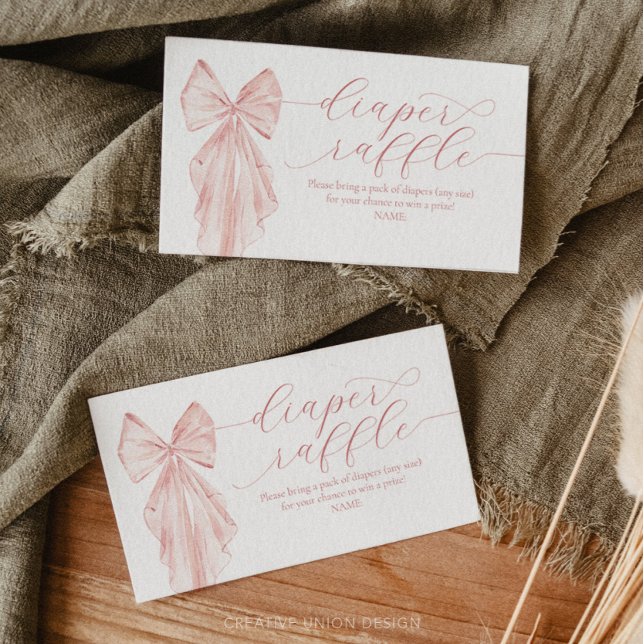 Rosa Bow Baby Shower Minimalist Diaper Raffle Tilläggskort (Girl Baby Shower, Pink Bow, Rustic Baby Shower, Boho Baby Shower, Watercolor Pink Bow, Elegant)