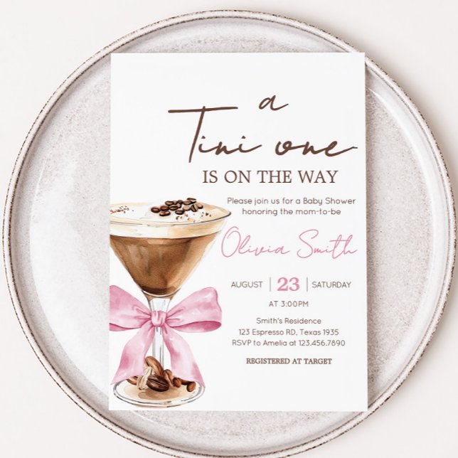 Rosa Bow Espresso Martini Baby Shower Inbjudningar (Pink Bow Tini One Espresso Martini Baby Shower Invitation)