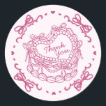 Rosa Bow Retro Heart Coquette Cake Tack Runt Klistermärke<br><div class="desc">Indulge i charmen från vår Retro Coquette Cake Collection. Den här körsbärssöta enembeln har en hjärtformad coquettekaka i vintage, försedd med rosa coquette-knärör och söt smörgräddicering, som fångar essensen av klassisk romantik. Perfekt för dem som kärlek har en aning nostalgiskt sött, denna samling tillför en lekfull och elegant till alla...</div>