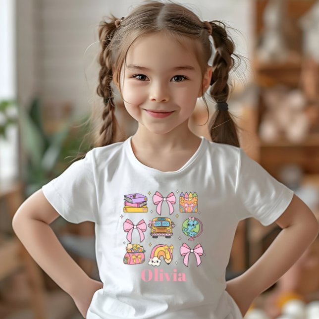 Rosa Bows School Supplies Personlig Namn T Shirt (Skapare uppladdad)