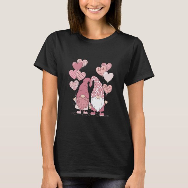 Rosa Buffalo Play Heart Gnomes Alla hjärtans dag T Shirt (Framsida)