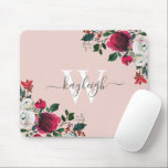 Rosa Burgundy Watercolor Ro Blommigt Monogrammad Musmatta<br><div class="desc">Rosa burguny vattencolor botanical peony ro blommigt personlig monogrammed Mouse Pad. Burgundy,  marsala,  vit vattenfärgspeony ro,  botaniskt blommigt chich design med mörk grönt löv och bär på bakgrunden för  rosa. En elegant med snabb handskriven typografi med ditt namn,  monogram och söt burgundy,  vit peony ro arrangemang. Perfekt kvinnlig gåva.</div>