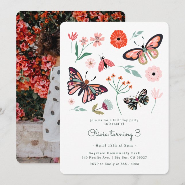 Rosa Butterfly Flower Birthday-inbjudan Inbjudningar (Fram/baksida)