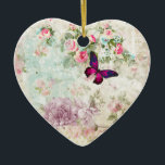 Rosa Butterfly Vintage Shabby Collage Julgransprydnad Keramik<br><div class="desc">Ett ornament med en elegant rosa magenta-fjäril med lila accents. Bakgrunden är en bräcklig kollage av vintagar med rosa ros och annat dekorativt inslag. En charmig vibb.</div>
