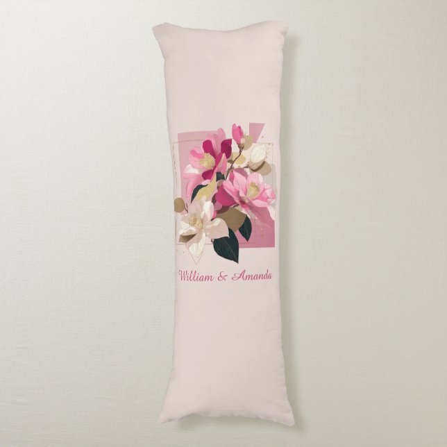 Rosa Camellia Bloom Body Pillow Kroppskudde (Framsidan Vertikal)