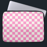 Rosa Check, Checkerboard Mönster, Checkered, Check Laptop Fodral<br><div class="desc">Kontrollerad Mönster - vit schackbräda för rosa och grädde.</div>