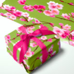Rosa Cherry Blommars Blommigtar på Chartreuse Grön Presentpapper<br><div class="desc">Den här show stop-designen förtjänar att stå framför och i centrum! Den här samlingen är en kod för våra favoritBlommar i Cherry i Kyoto,  Japan. Kombinationen grönt och rosa är säker på att du blir uppmärksam. Använda för helgdagar,  födelsedagar,  årsdagar,  använda för måndag. Allt är lämpligt och begripligt!</div>