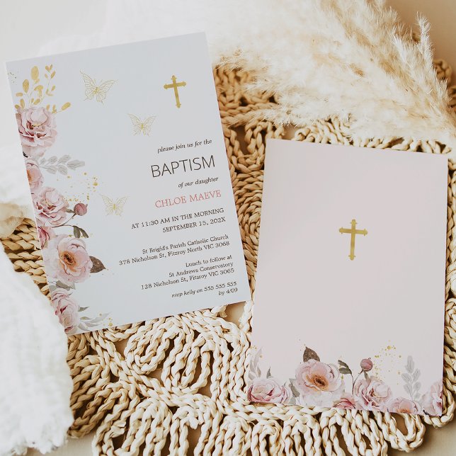 Rosa Chic Blommigt Butterfly Christening Baptism Inbjudningar (Pink chic floral butterflies baptism or christening invitation with gold cross. )