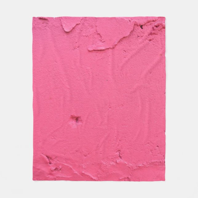 ROSA CONRETE WALL UNDER DAGEN FLEECEFILT (Framsidan)
