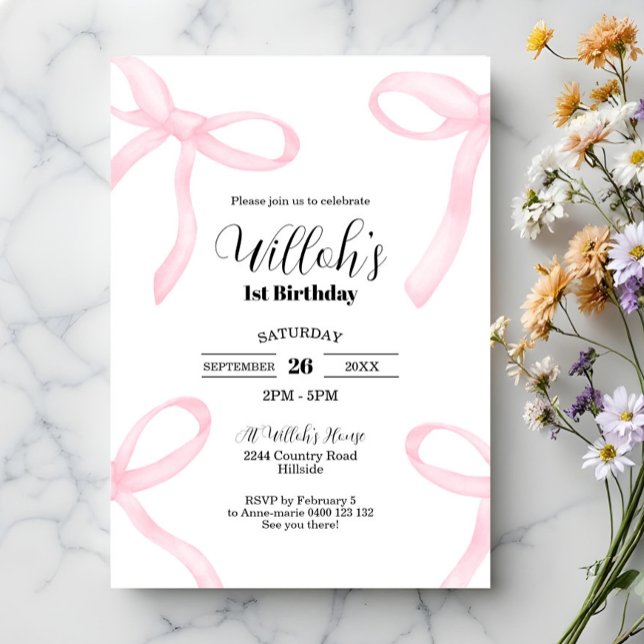 Rosa Coquette Bows Birthday-inbjudan Inbjudningar (Coquette 1st Birthday invitation. Modern invitation with watercolor baby pink bows)