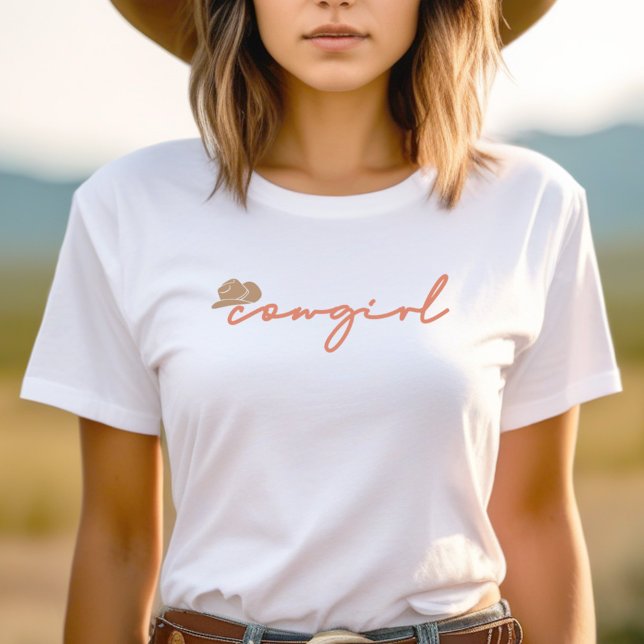rosa cowgirl westernt minimalistiskt trendig t shirt (Skapare uppladdad)
