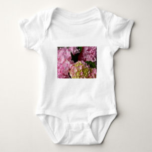 Rosa Cream Hydrangeas gult rosa grönt blommigt Tee