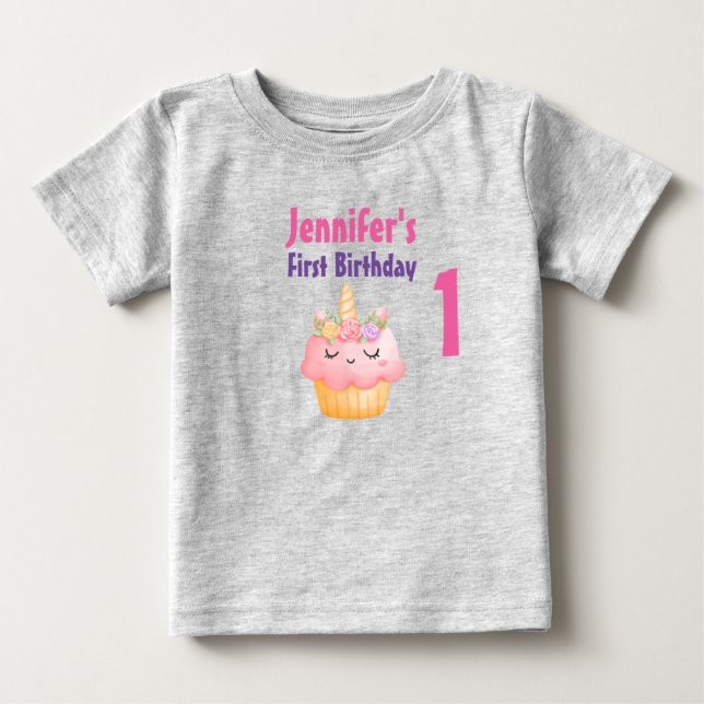 Rosa Cupkaka Unicorn med Ro födelsedag T Shirt (Framsida)