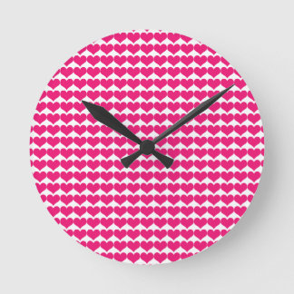 Rosa Cute Hearts Mönster Clock Rund Klocka