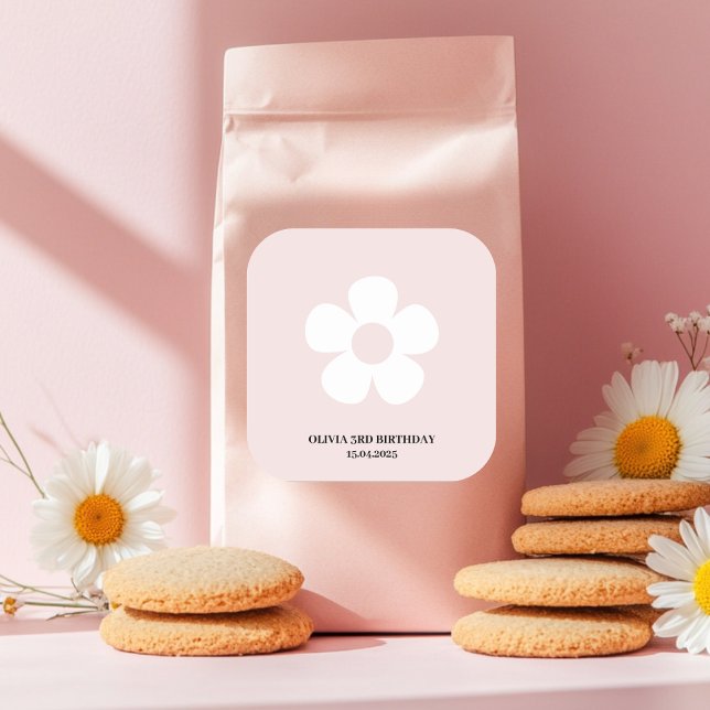 Rosa Daisy Födelsedag | Presentetikett för kalasgä Fyrkantigt Klistermärke (Skapare uppladdad)
