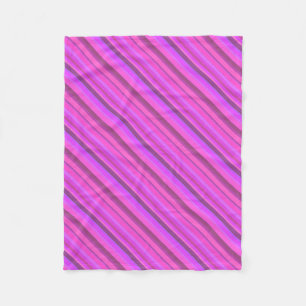 Rosa diagonal rand fleecefilt