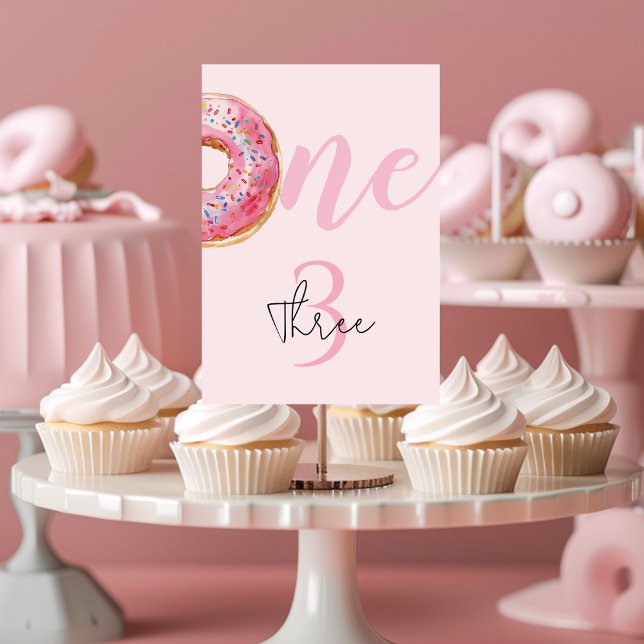 Rosa Donut Birthday Bordsnummer (Skapare uppladdad)