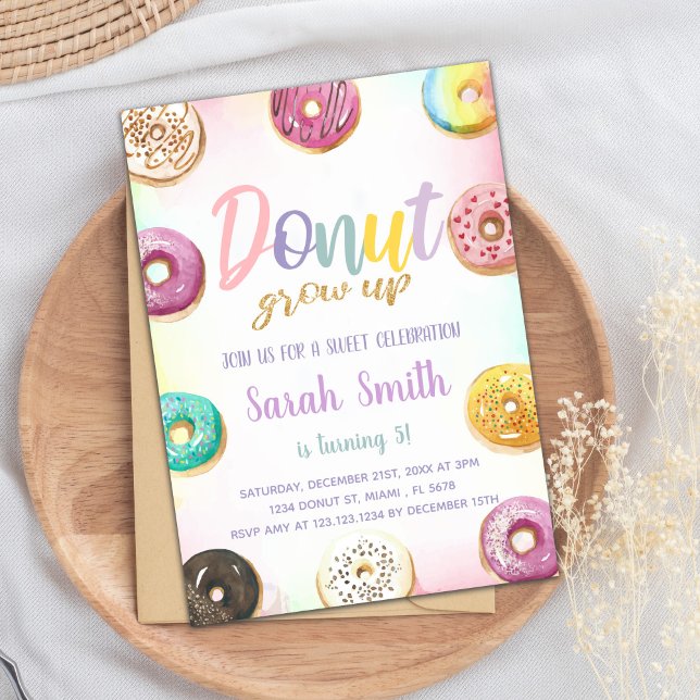 Rosa Donut-inbjudan på födelsedagen Inbjudningar (Pink Donut Birthday Invitations)