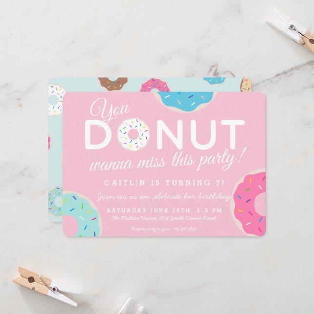 Rosa Donut-partsinbjudan | Donut-Födelsedagsfest Inbjudningar (Fram/Back In Situ)