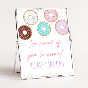 Rosa Donut så Sweet Birthday-favoritskylt Poster