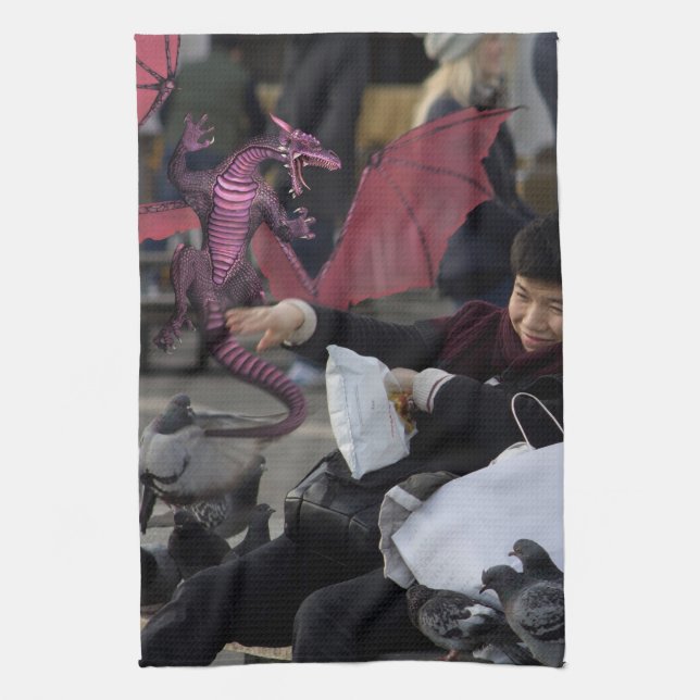 Rosa Dragon in Venedig Italien Kökshandduk (Vertikal)