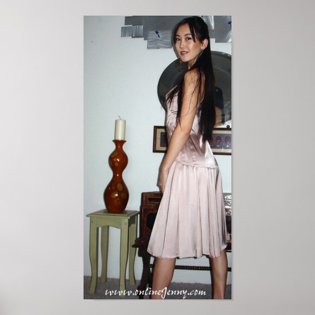 Rosa Dress Poster (Framsidan)