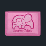 Rosa elefant hug lägg till din namnpura<br><div class="desc">Uppmuntra att spara med den här barnens söta elefanthugdottern eller flickans plånbok eller väska. Anpassa med din flickas namn. För närvarande läser du Dotter Tiffany. En söt gåva till ge till din dotter för att visa kärlek,  vård och skydd. Designad av Sarah Trett.</div>