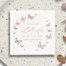 Rosa En liten fjäril är på väg att bli babyskabruk