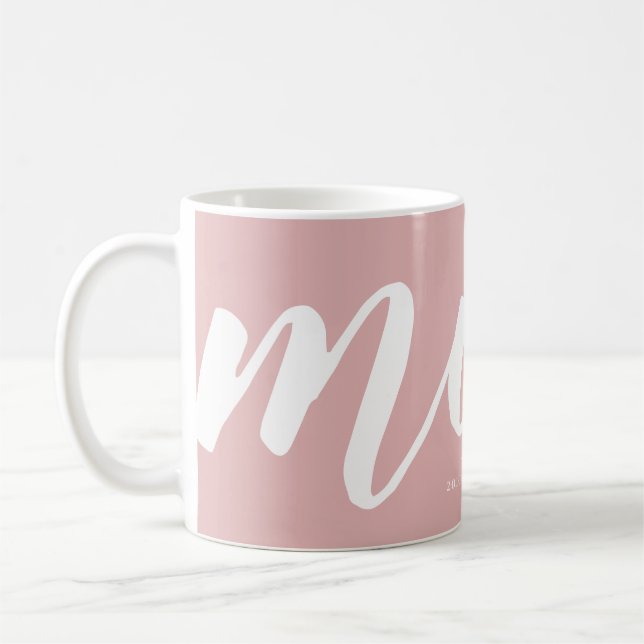 Rosa | Enkel typografi Mamma EST. Mugg (Vänster)