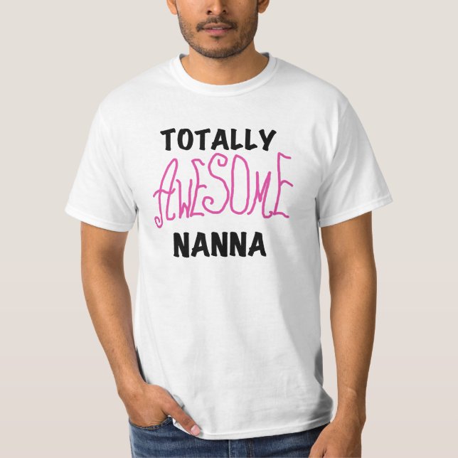 Rosa Fantastisk Nanna T-shirts och presenter (Framsida)