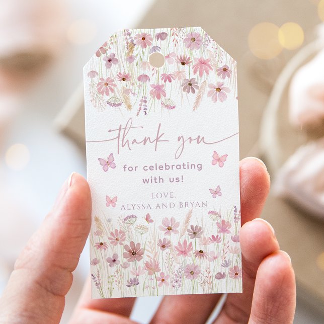 Rosa fjäril Vilda blommor Baby Shower Presentetikett (Skapare uppladdad)